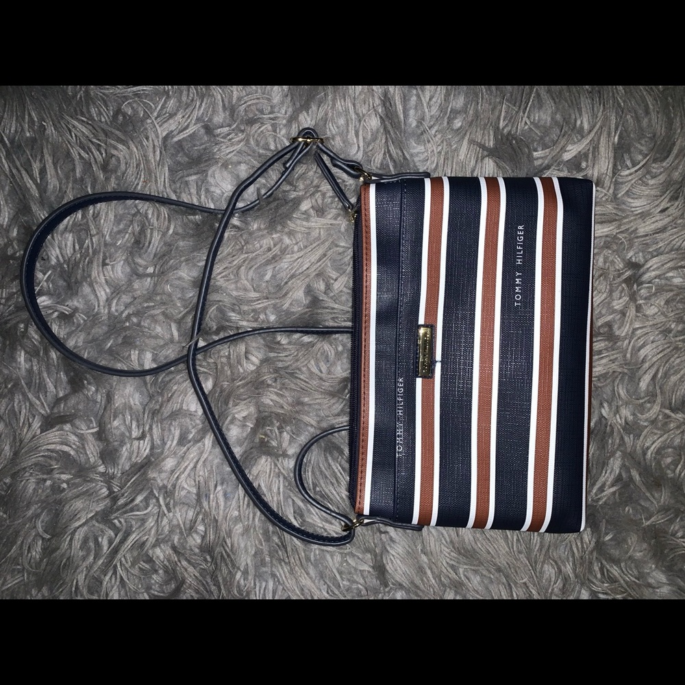 Tommy Hilfiger purse